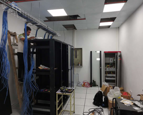 sk美国高防服务器的技术特点与应用实例